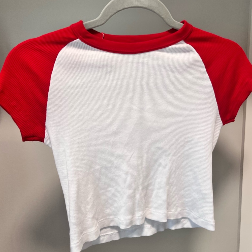 Brandy Melville crop top